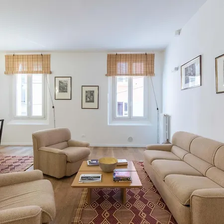 Apartment By Short Holidays 1