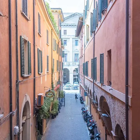 By Short Holidays 1 * Bologna