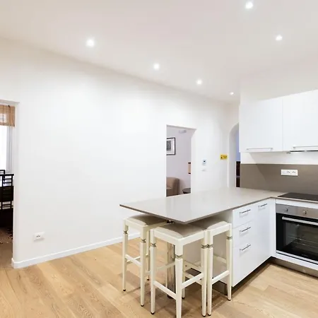 By Short Holidays 1 Apartment