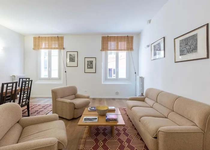 Apartment By Short Holidays 1