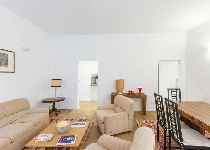 By Short Holidays 1 Apartment *