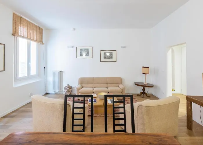 By Short Holidays 1 Apartment